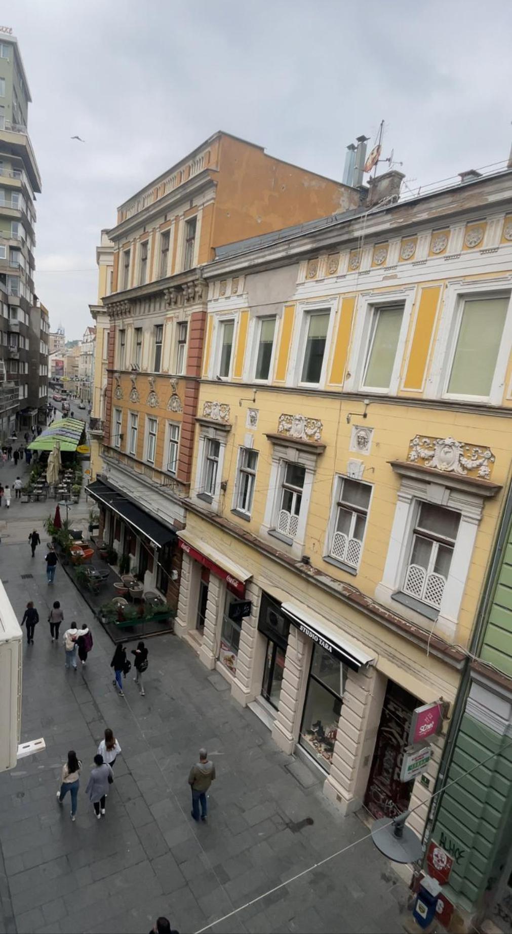 Main Street Retreat Apartment With Free Parking Szarajevó Kültér fotó