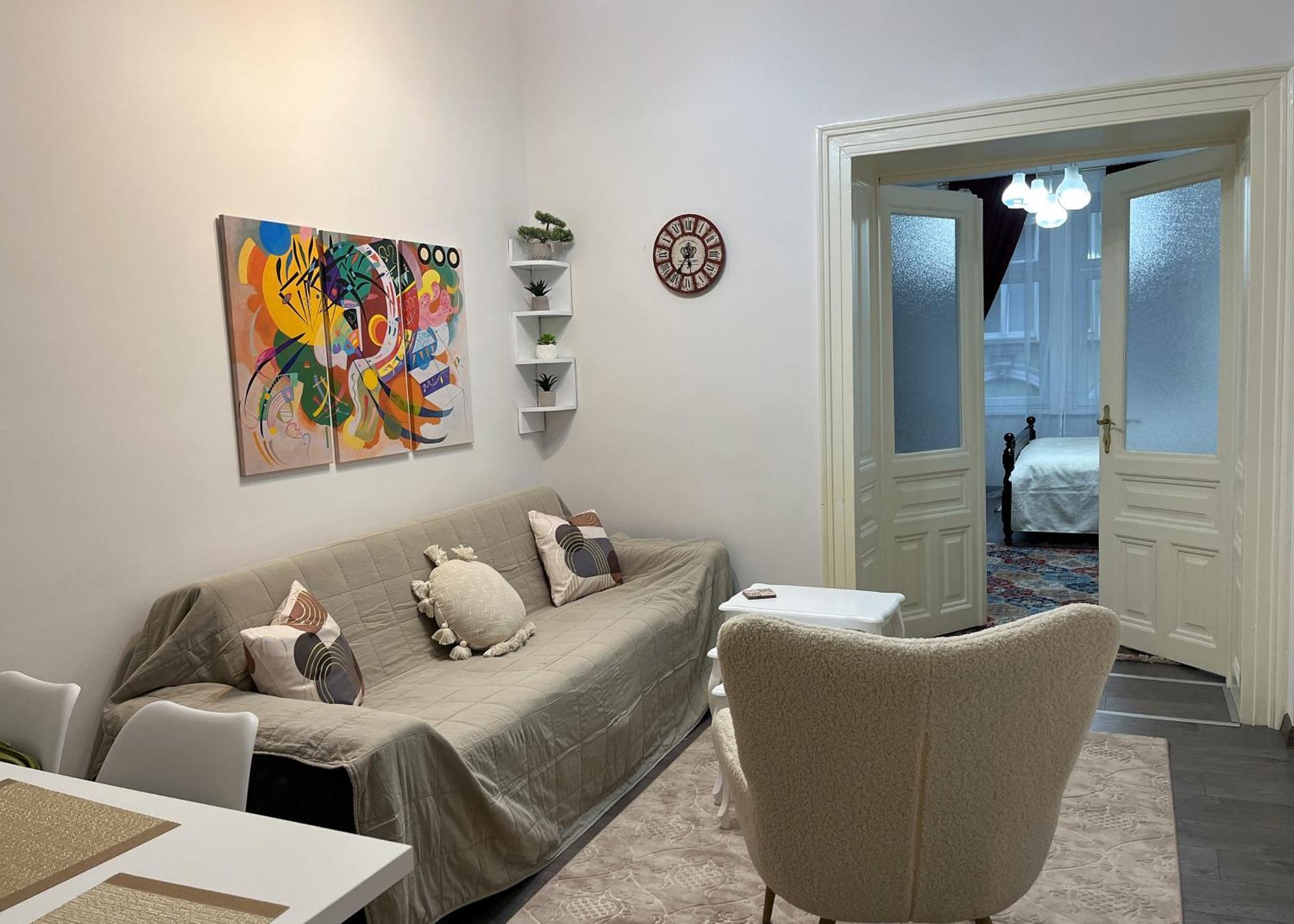 Main Street Retreat Apartment With Free Parking Szarajevó Kültér fotó